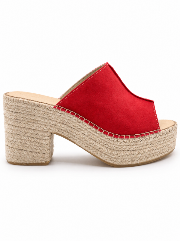 295B6F8F-461D-4BE6-8A5E-DC2557338C0B Vega Rojo
