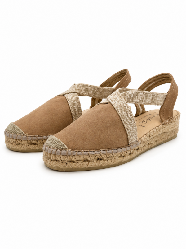 E4E18E38-C69E-4607-BDB5-62E04938EC46 Lolita Camel