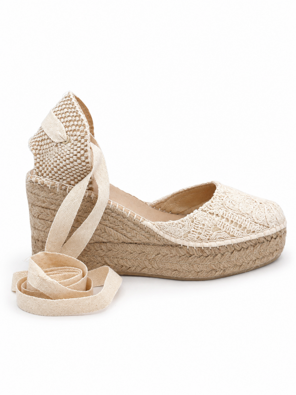 Brenda Crochet Beige